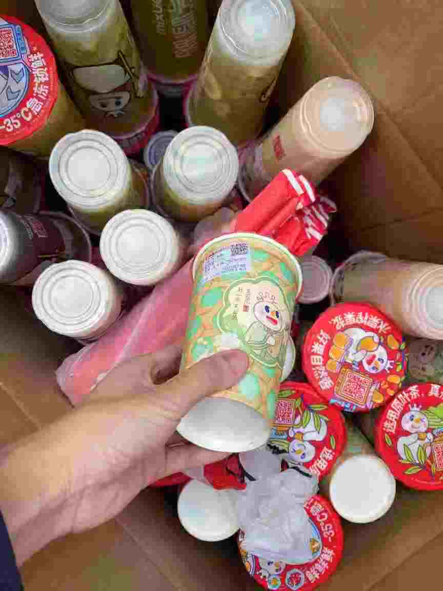 文体艺术社员福利发放照片